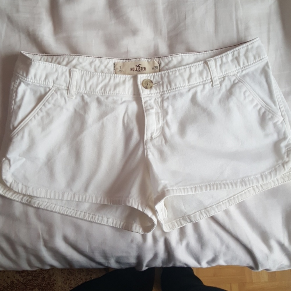 *SOLD* White Hollister Short Shorts